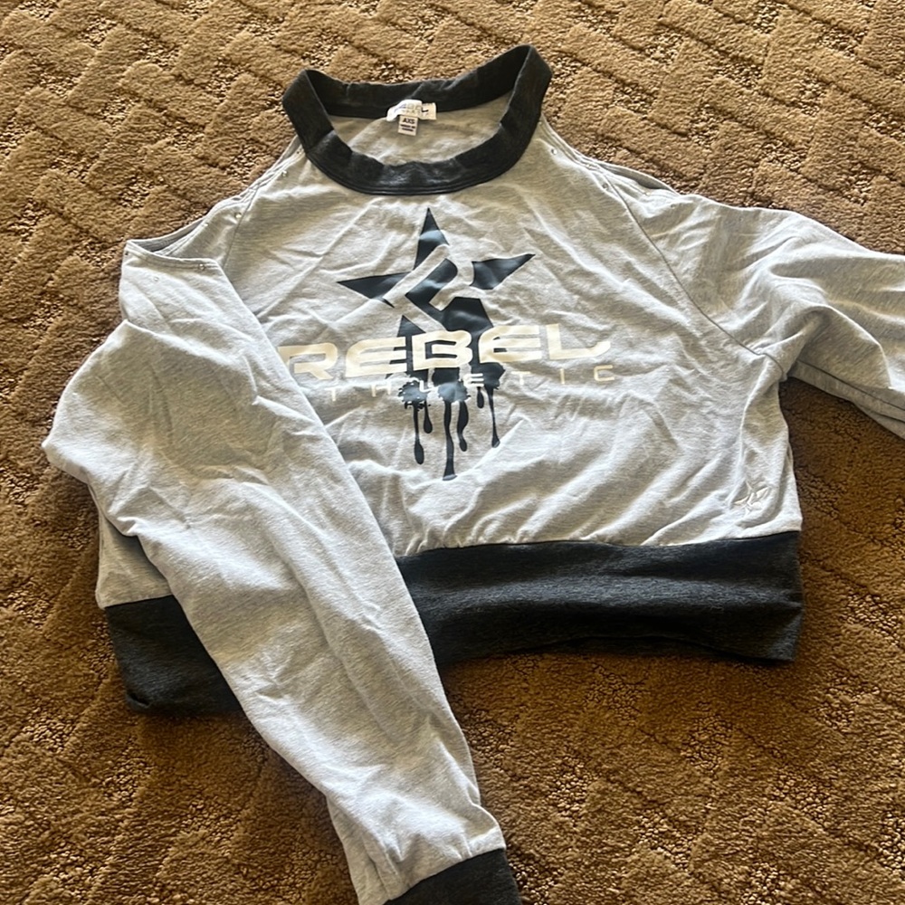 rebel athletic cold shoulder crop top